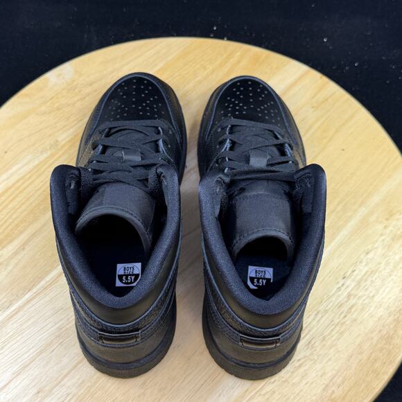 Nike Air Jordan 1 Mid Black GS 5.5Y / Wmns 7 554725-091 Brand New Sneakers - Picture 8 of 10